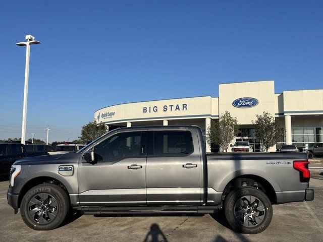 2024 Ford F-150 Lightning LARIAT