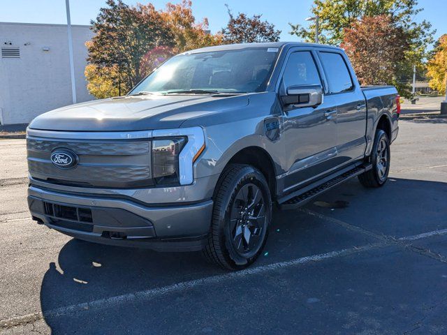 2024 Ford F-150 Lightning LARIAT