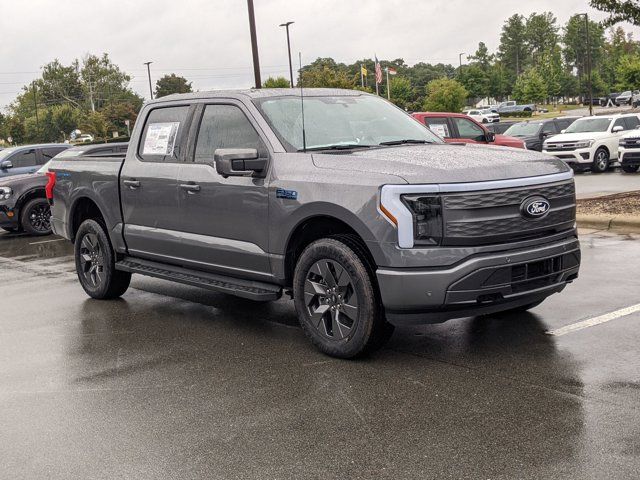 2024 Ford F-150 Lightning LARIAT