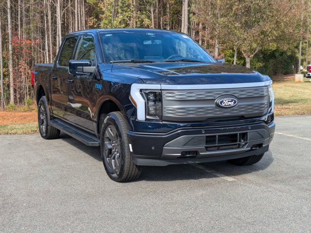 2024 Ford F-150 Lightning LARIAT