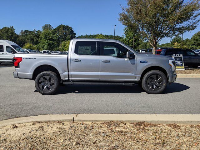 2024 Ford F-150 Lightning LARIAT