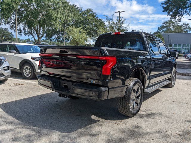 2024 Ford F-150 Lightning LARIAT