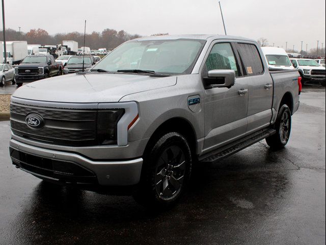 2024 Ford F-150 Lightning LARIAT