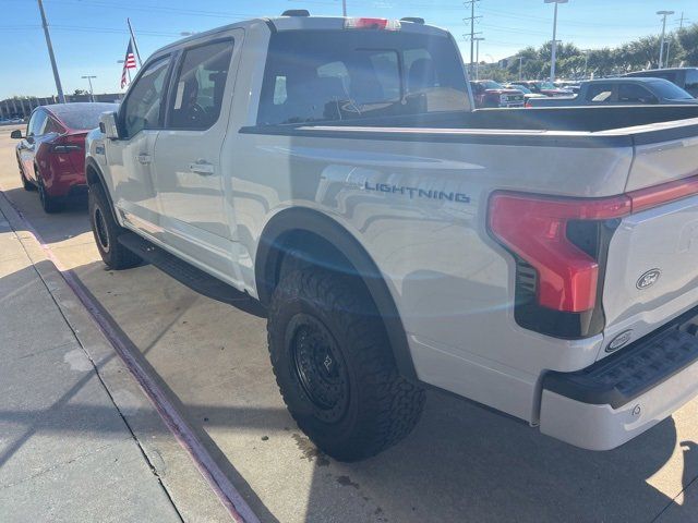 2024 Ford F-150 Lightning LARIAT