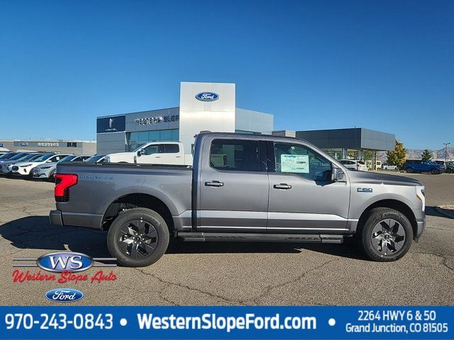 2024 Ford F-150 Lightning LARIAT