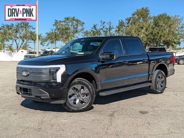 2024 Ford F-150 Lightning LARIAT