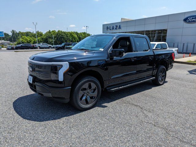 2024 Ford F-150 Lightning LARIAT