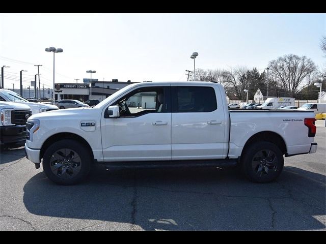 2024 Ford F-150 Lightning LARIAT