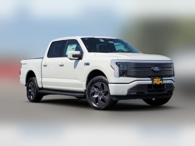 2024 Ford F-150 Lightning LARIAT