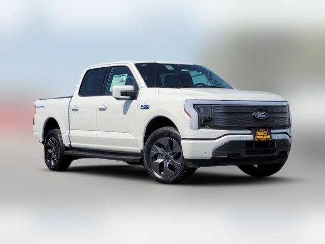 2024 Ford F-150 Lightning LARIAT