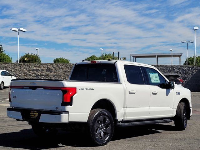 2024 Ford F-150 Lightning LARIAT