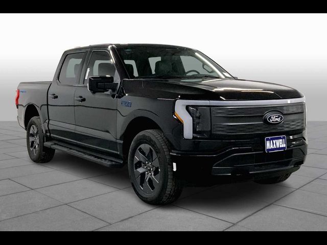 2024 Ford F-150 Lightning LARIAT