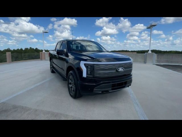 2024 Ford F-150 Lightning LARIAT