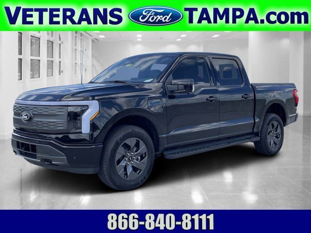 2024 Ford F-150 Lightning LARIAT