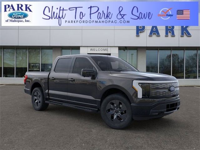 2024 Ford F-150 Lightning LARIAT