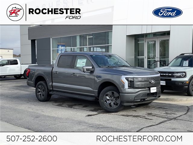 2024 Ford F-150 Lightning LARIAT