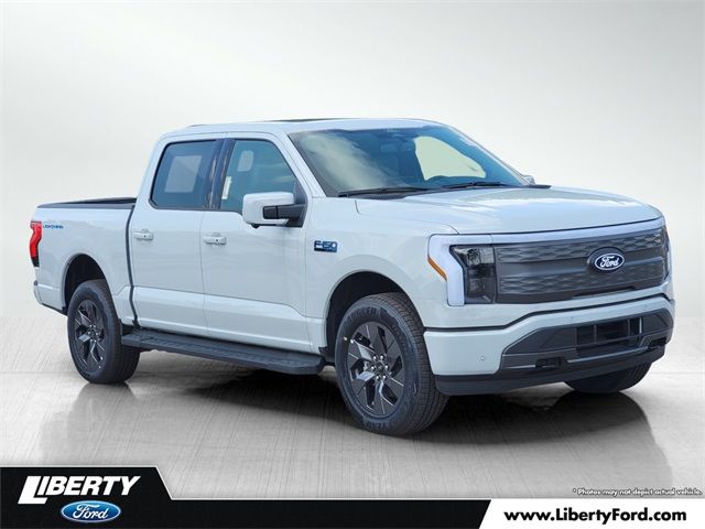 2024 Ford F-150 Lightning LARIAT