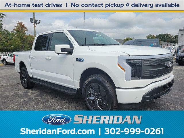 2024 Ford F-150 Lightning LARIAT