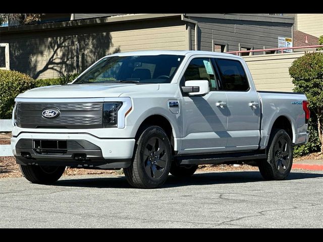 2024 Ford F-150 Lightning LARIAT