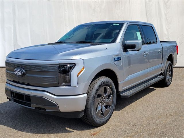 2024 Ford F-150 Lightning LARIAT