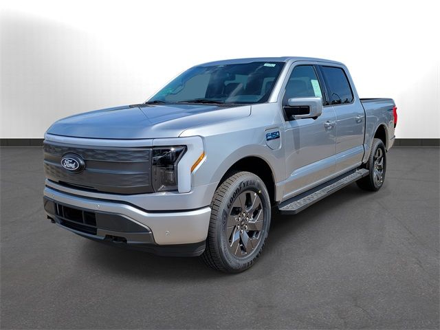 2024 Ford F-150 Lightning LARIAT