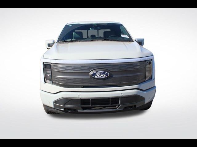 2024 Ford F-150 Lightning LARIAT