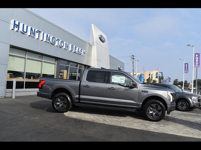 2024 Ford F-150 Lightning LARIAT