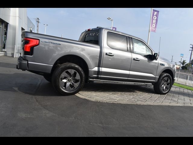 2024 Ford F-150 Lightning LARIAT