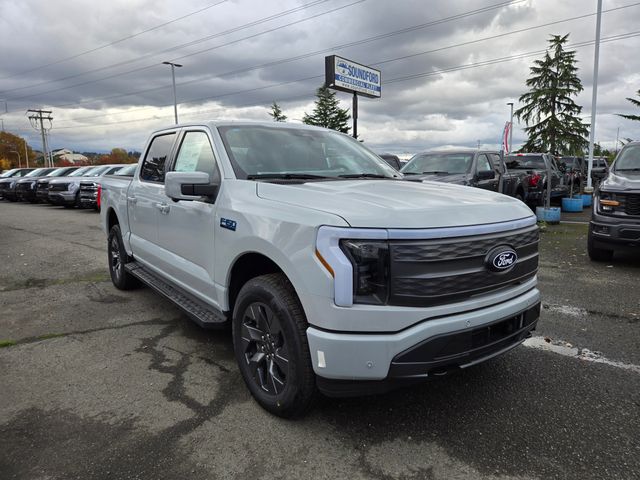 2024 Ford F-150 Lightning LARIAT