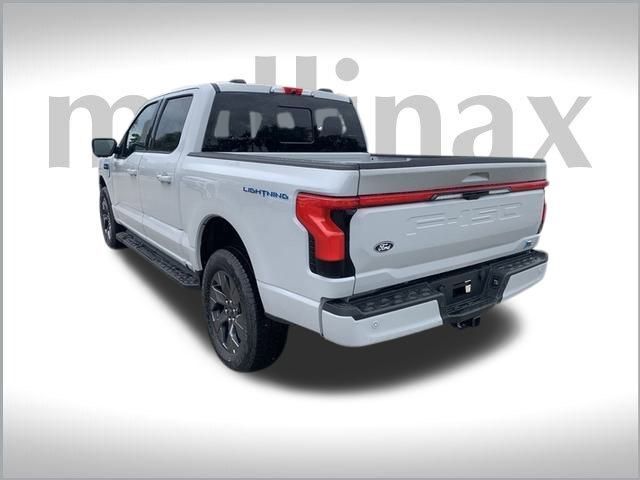 2024 Ford F-150 Lightning LARIAT