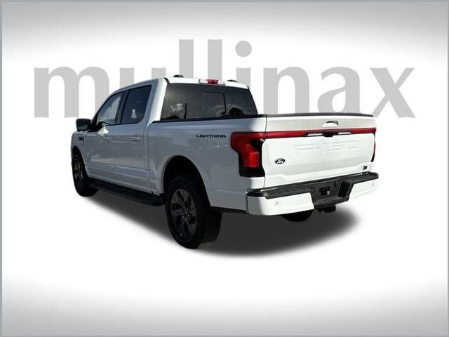 2024 Ford F-150 Lightning LARIAT