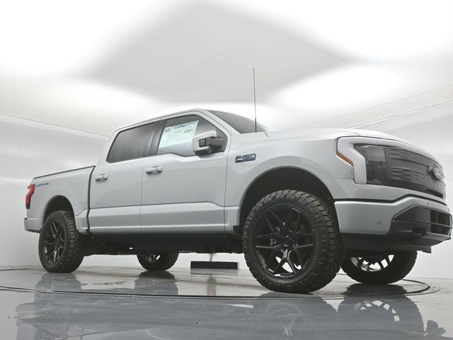 2024 Ford F-150 Lightning LARIAT