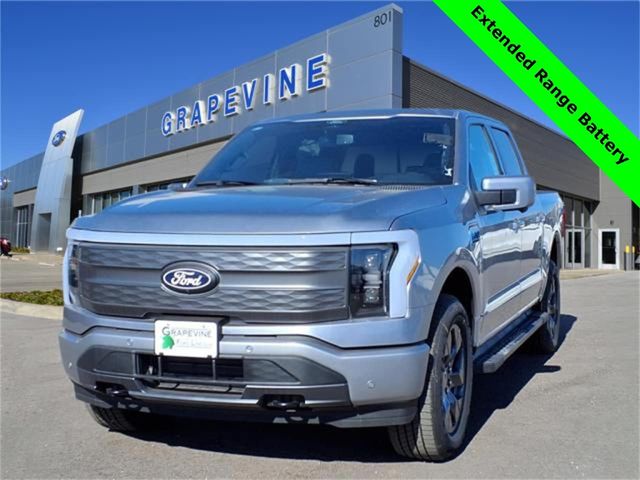 2024 Ford F-150 Lightning LARIAT