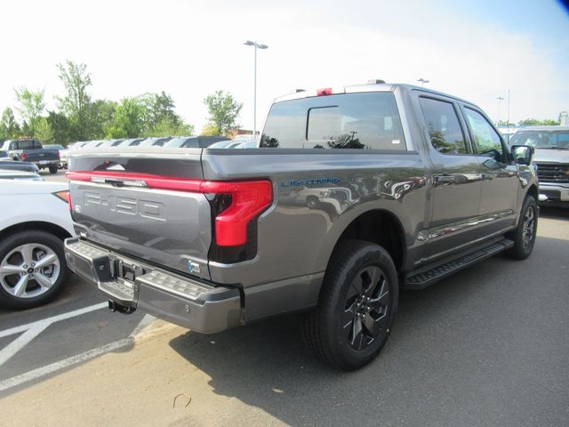 2024 Ford F-150 Lightning LARIAT