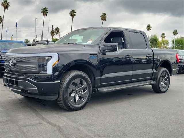 2024 Ford F-150 Lightning LARIAT