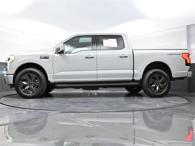 2024 Ford F-150 Lightning LARIAT