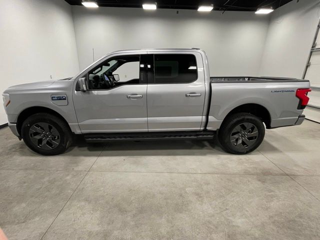 2024 Ford F-150 Lightning LARIAT