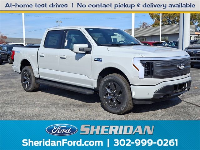 2024 Ford F-150 Lightning LARIAT