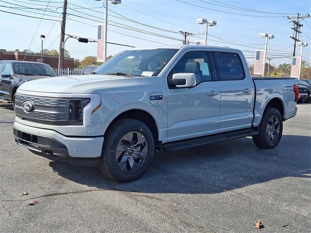 2024 Ford F-150 Lightning LARIAT