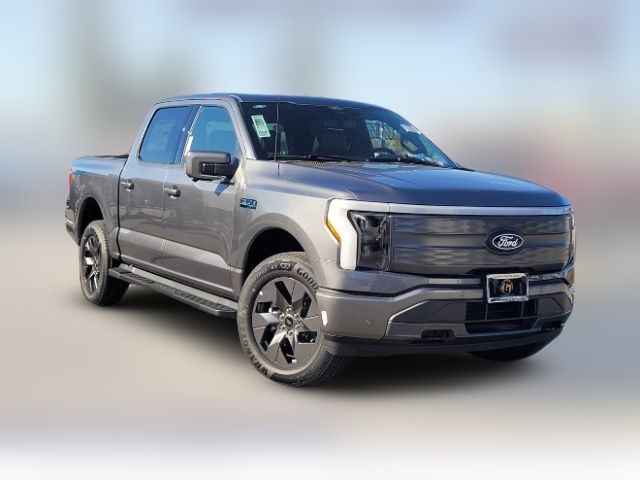 2024 Ford F-150 Lightning LARIAT