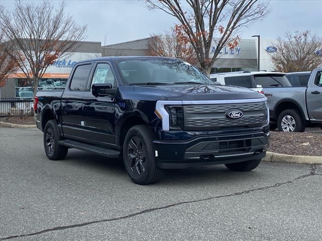 2024 Ford F-150 Lightning LARIAT