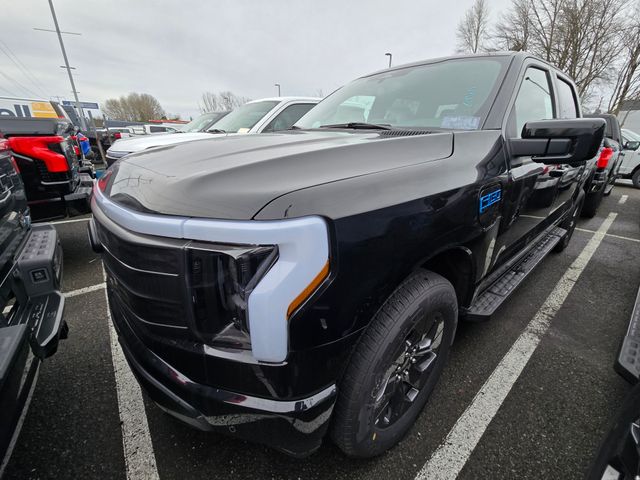 2024 Ford F-150 Lightning LARIAT