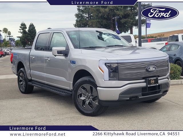 2024 Ford F-150 Lightning LARIAT