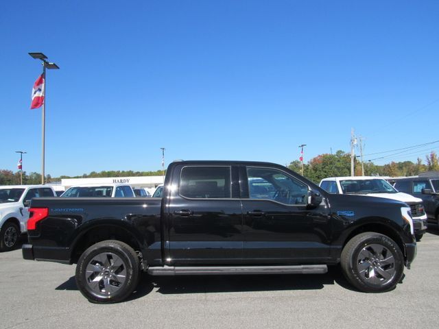 2024 Ford F-150 Lightning LARIAT