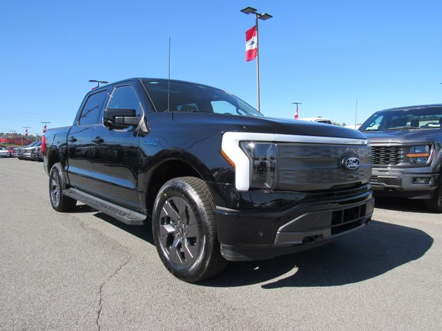 2024 Ford F-150 Lightning LARIAT