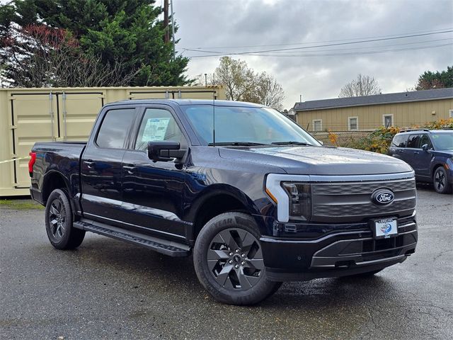 2024 Ford F-150 Lightning LARIAT