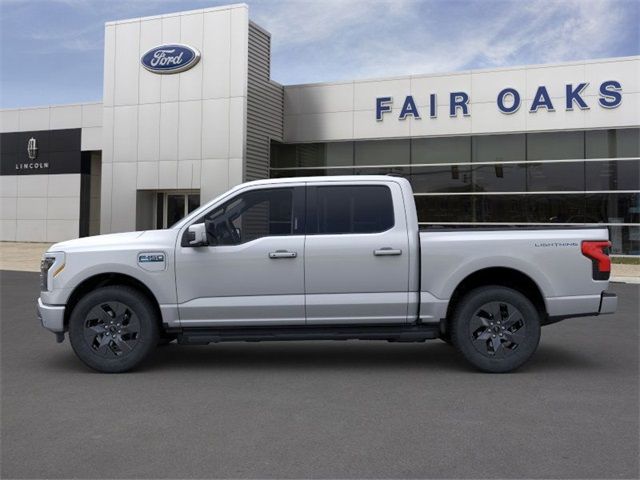 2024 Ford F-150 Lightning LARIAT