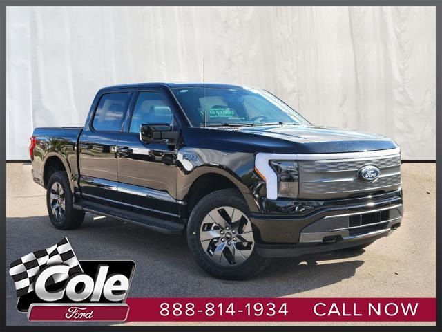 2024 Ford F-150 Lightning LARIAT