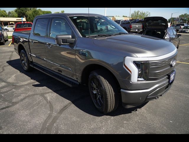 2024 Ford F-150 Lightning LARIAT