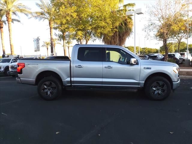 2024 Ford F-150 Lightning LARIAT